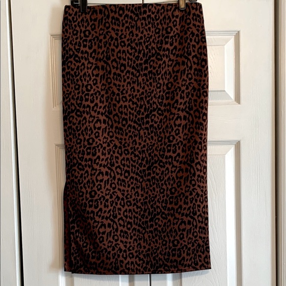 Ann Taylor, LOFT, Brown and Black Midi Pencil Skirt, size medium, EUC - Picture 4 of 8